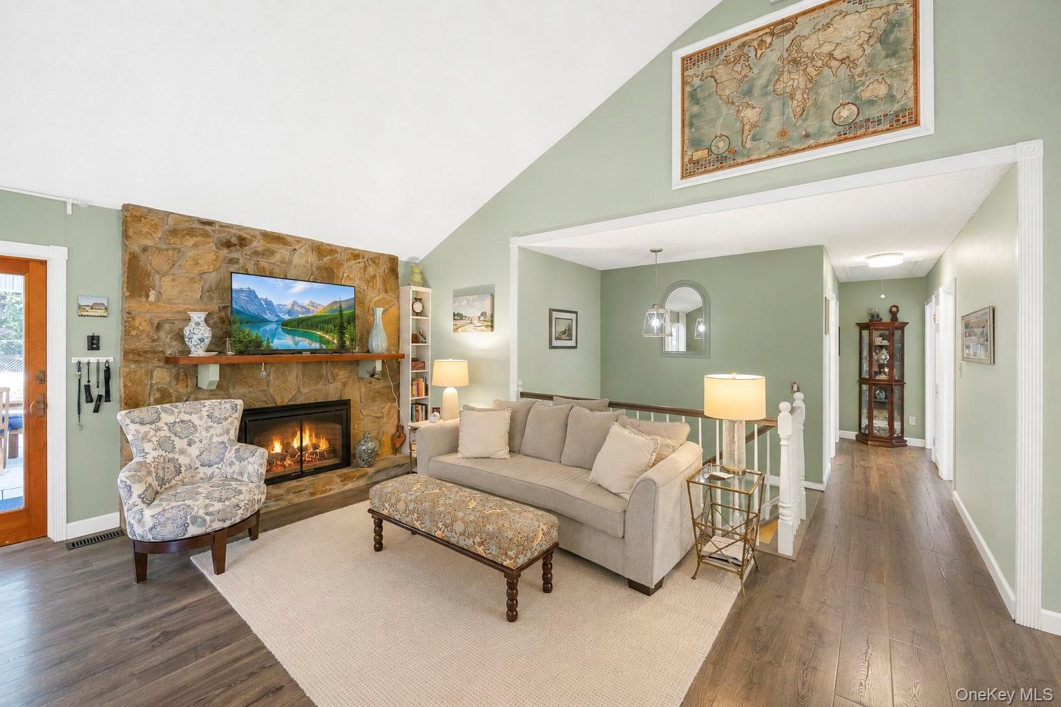 876 Greenbelt Parkway Property Photo 7
