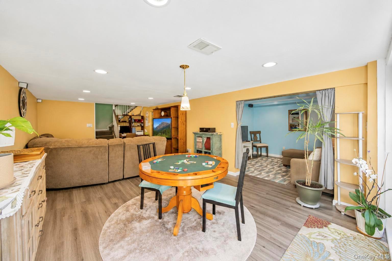 876 Greenbelt Parkway Property Photo 25