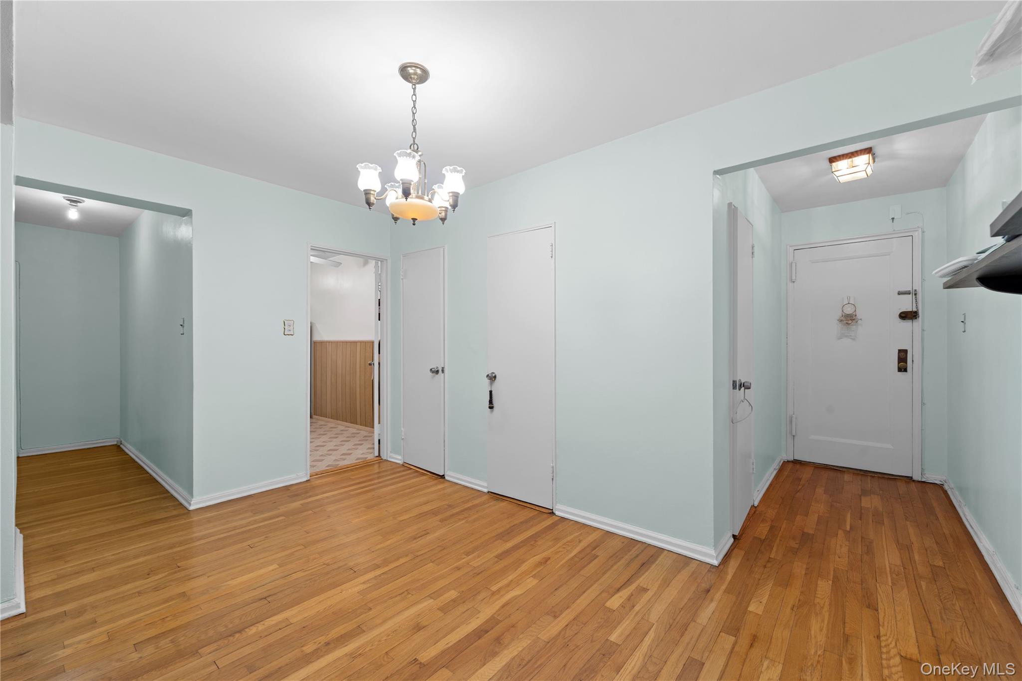 83-85 Woodhaven Boulevard 3r Property Photo 15