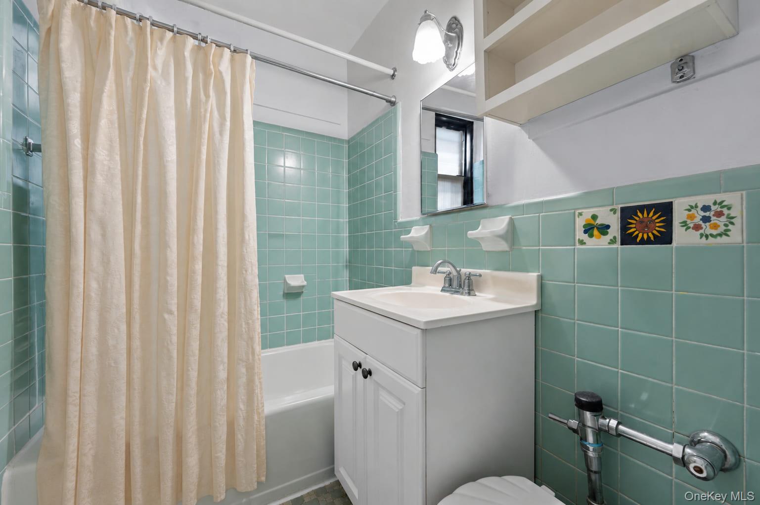 83-85 Woodhaven Boulevard 3r Property Photo 16