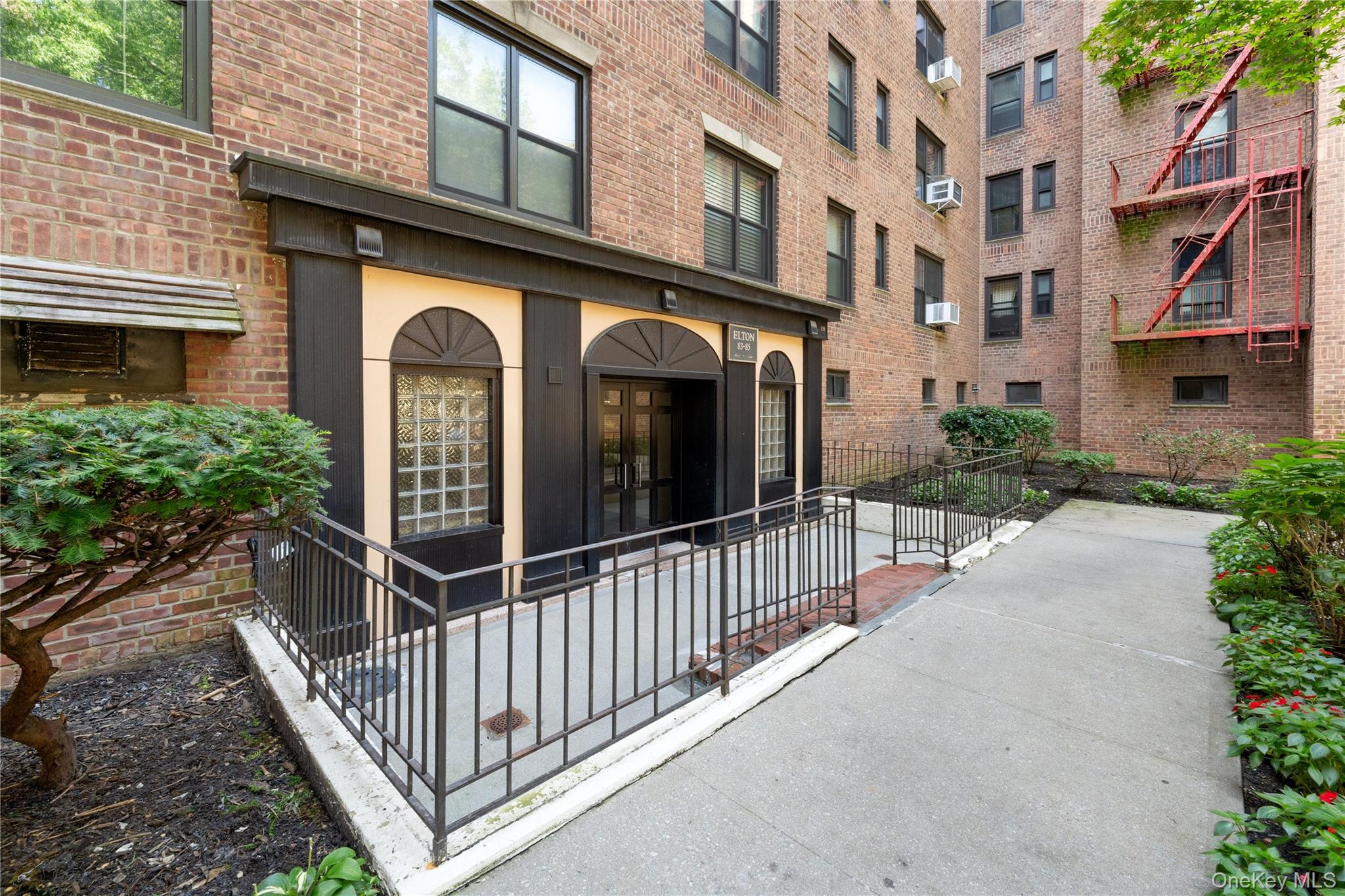83-85 Woodhaven Boulevard 3r Property Photo 21