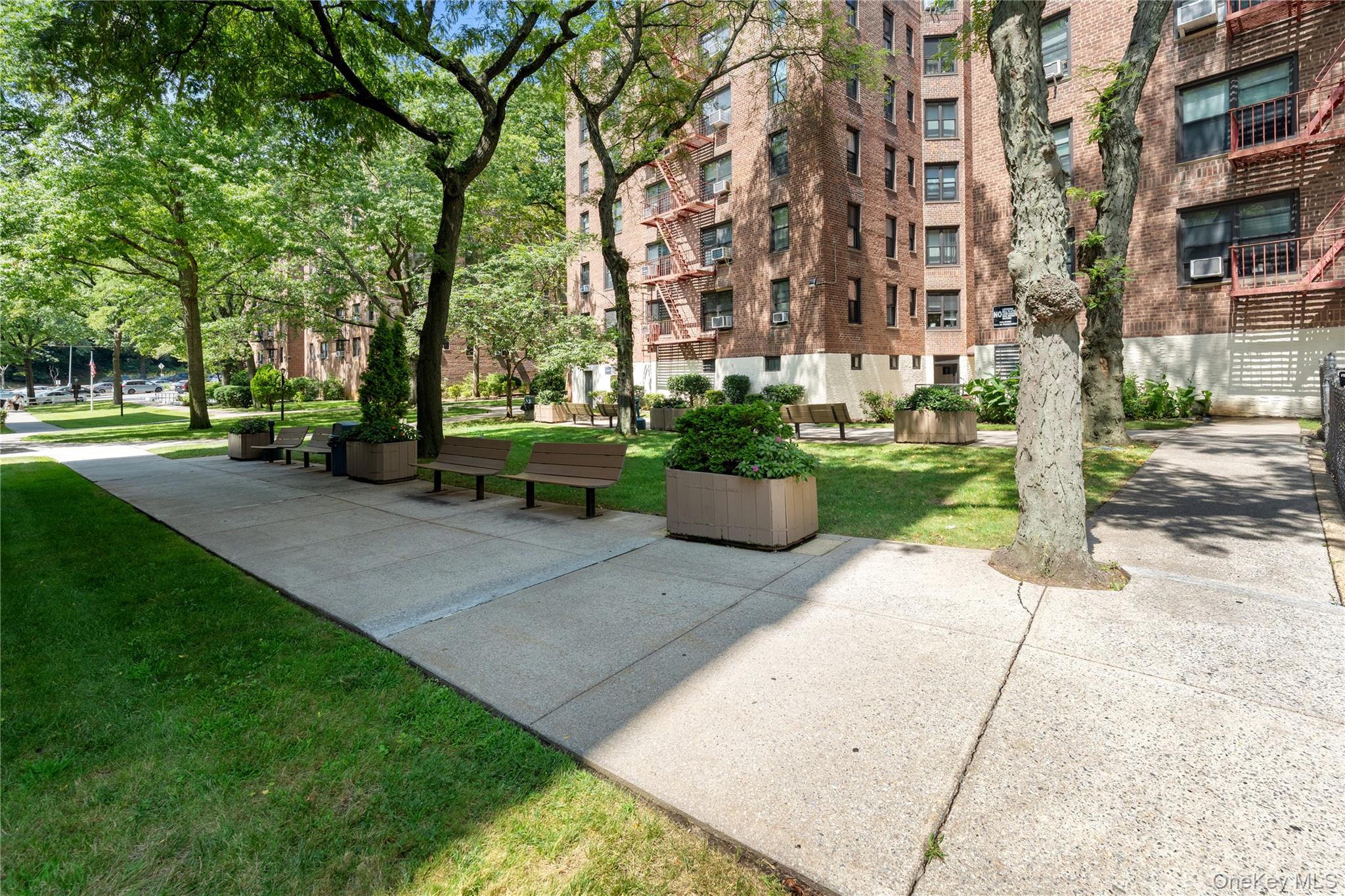 83-85 Woodhaven Boulevard 3r Property Photo 23