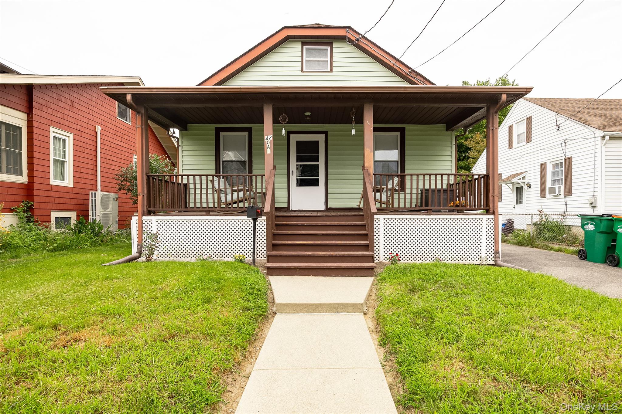 42 Oak Street Property Photo 1