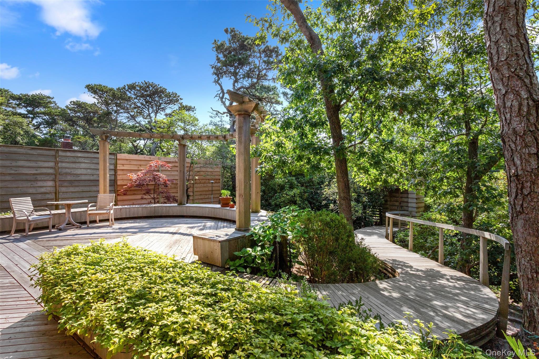 208 Midway Walk Property Photo 4