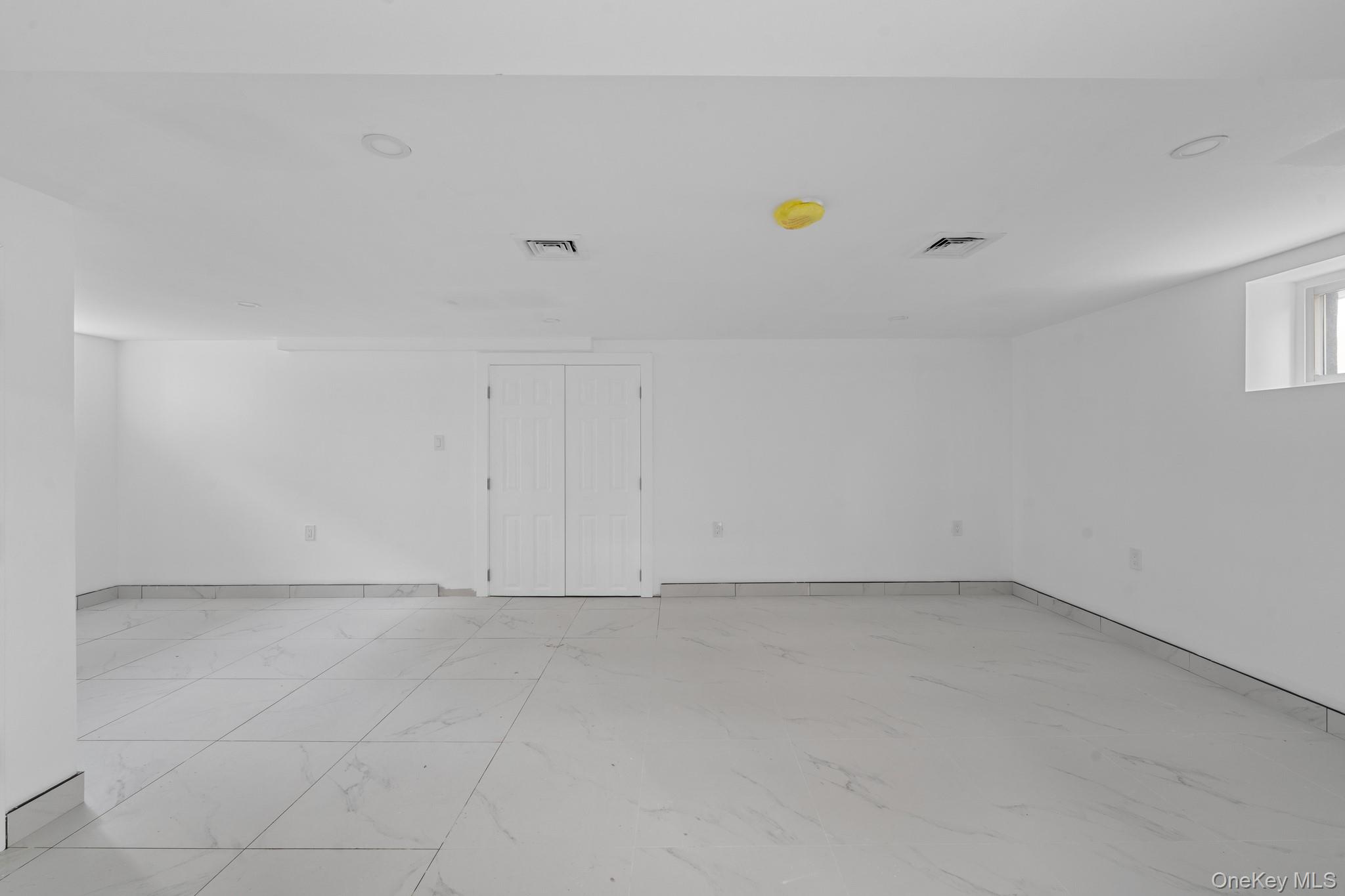 13049 232nd Street Property Photo 10