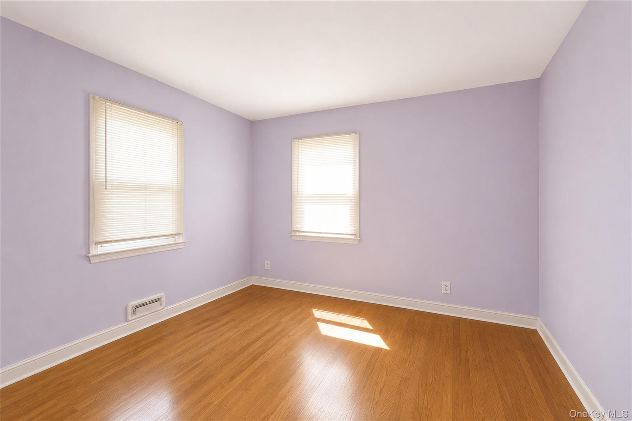 3895 Amboy Road Property Photo 14