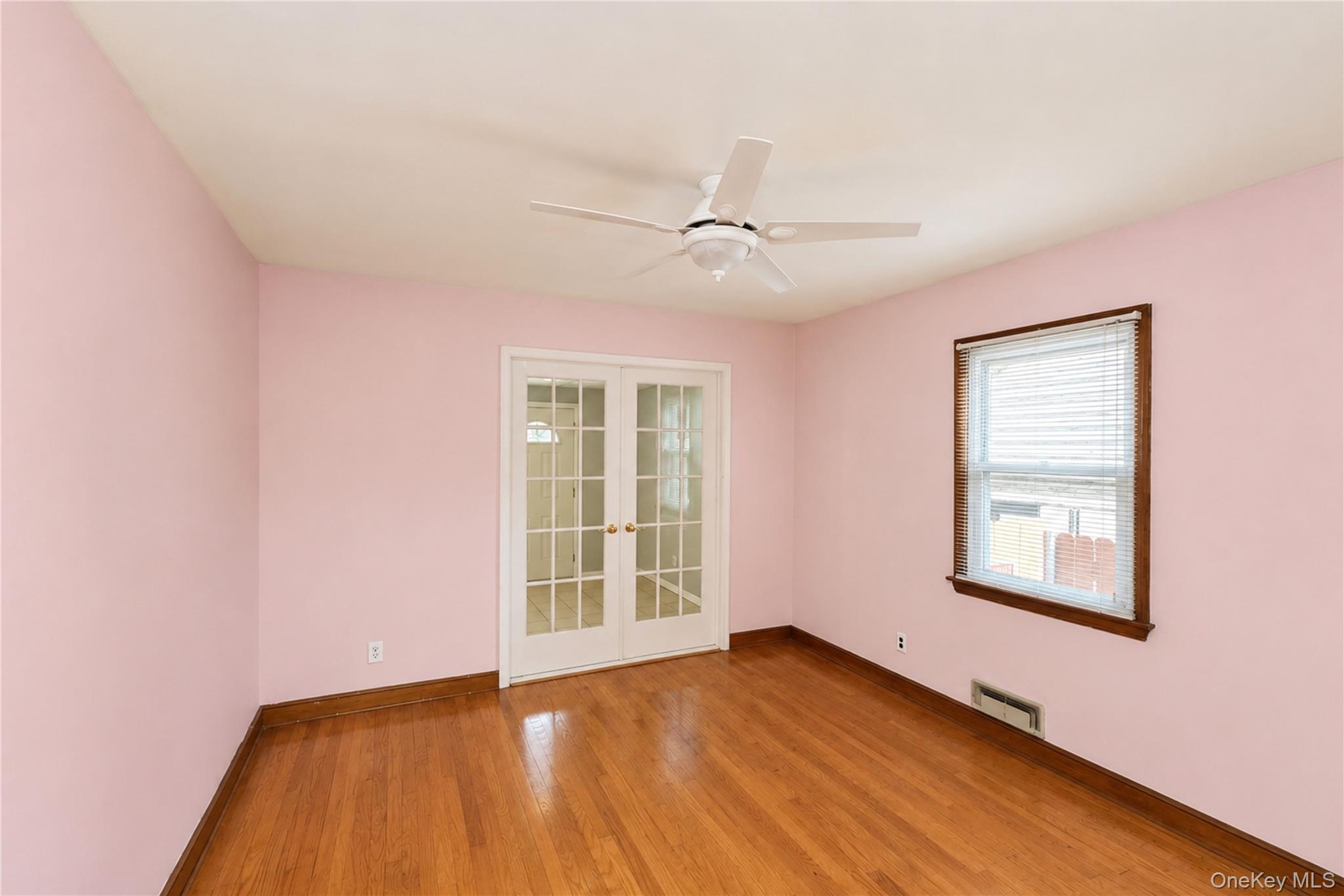 3895 Amboy Road Property Photo 17