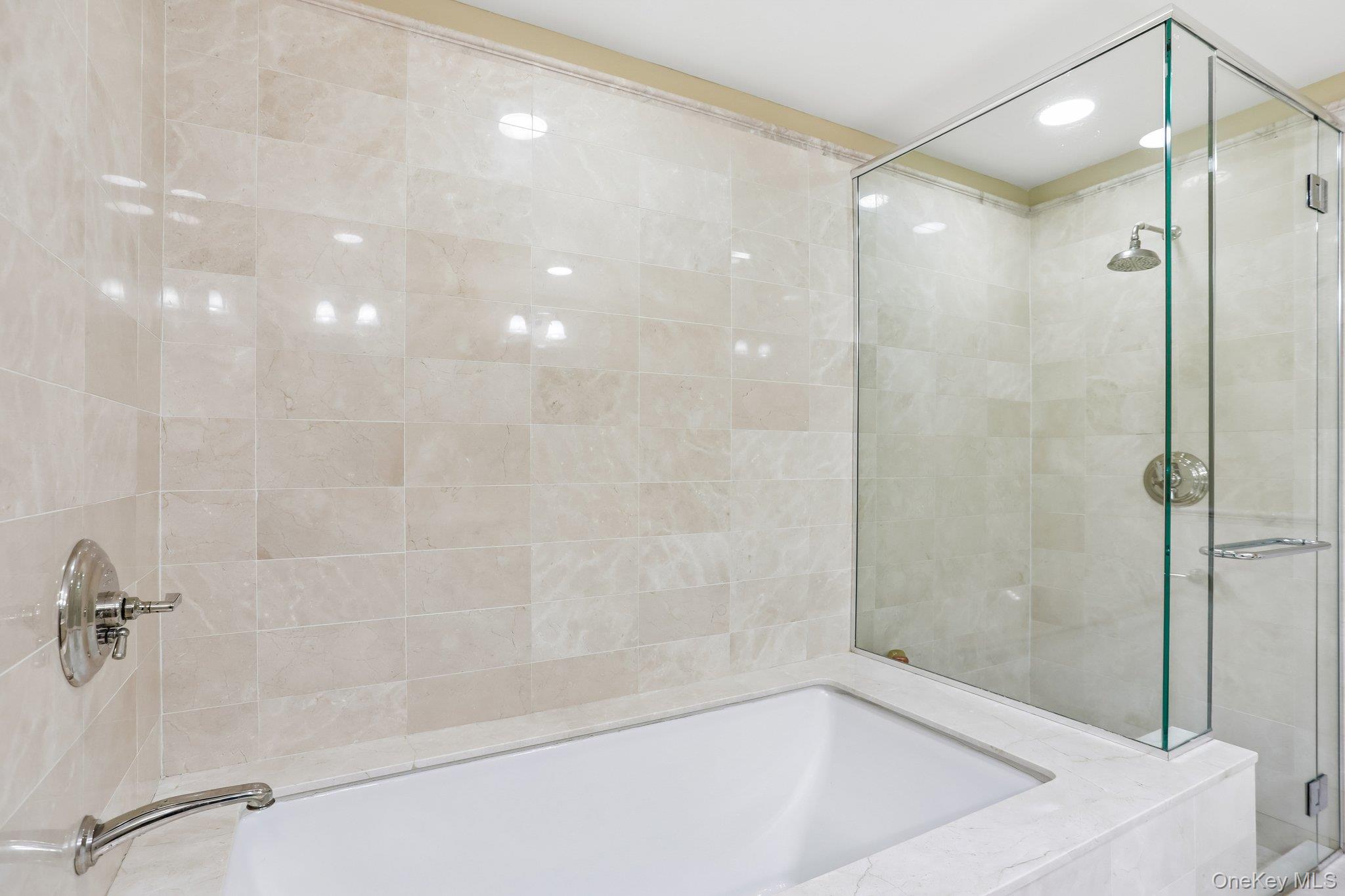 10 City Place 9c Property Photo 24