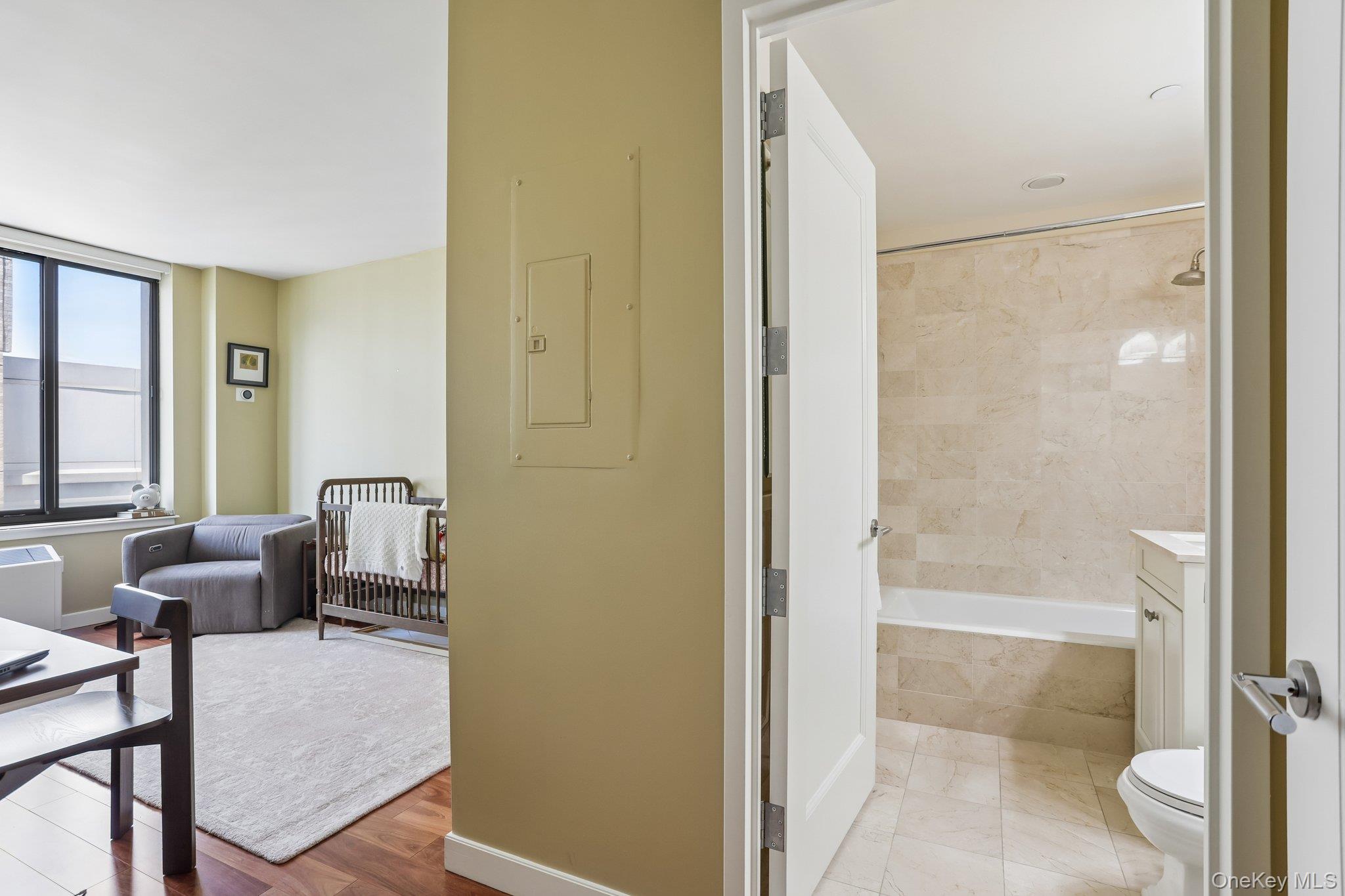 10 City Place 9c Property Photo 26