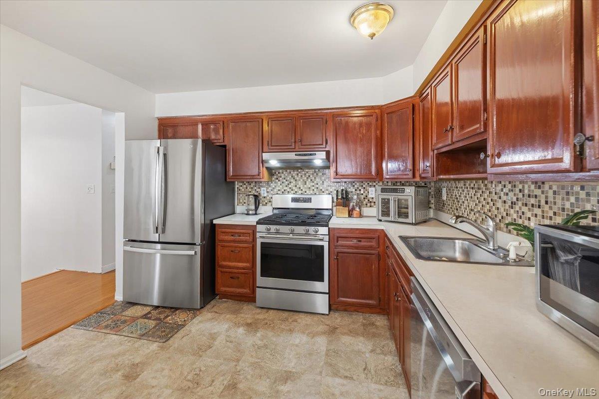 67 Hillside Avenue Property Photo 14