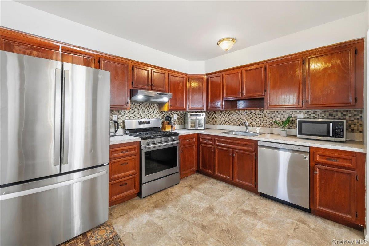 67 Hillside Avenue Property Photo 15