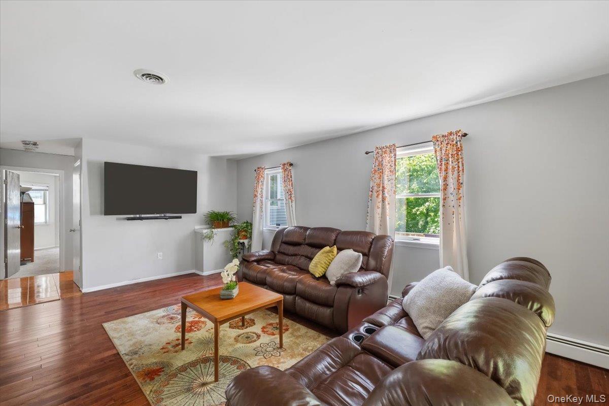 67 Hillside Avenue Property Photo 28