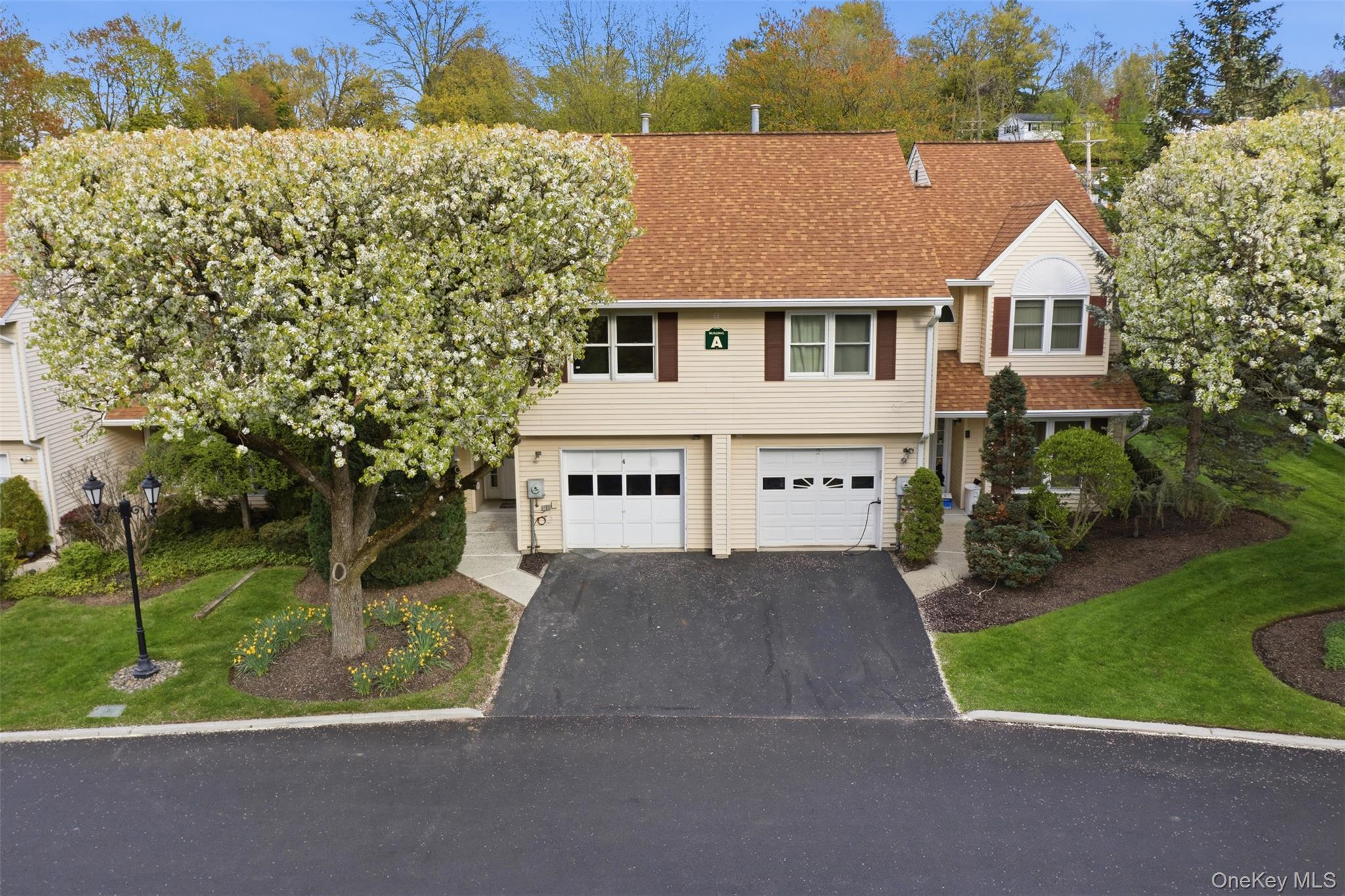 4 Trevor Lake Drive Property Photo 1