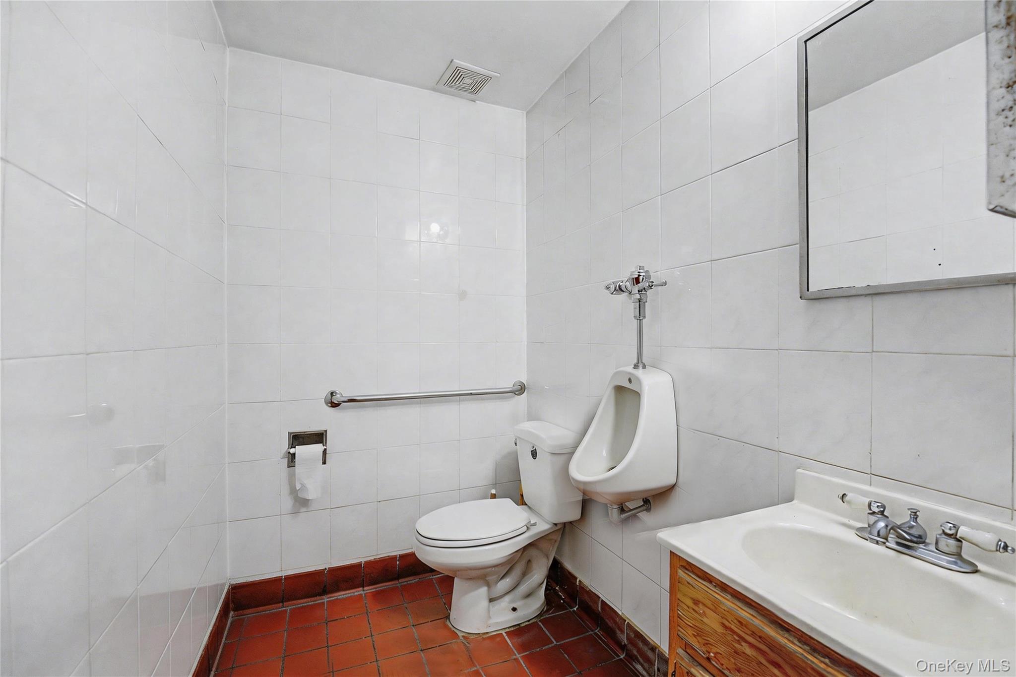 504 Larkfield Rd Property Photo 10