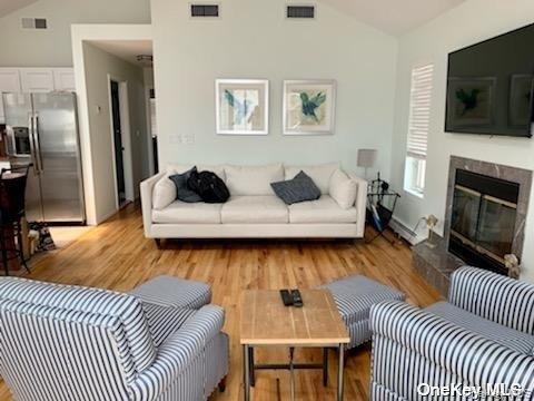 33 Ohio Avenue Property Photo 3