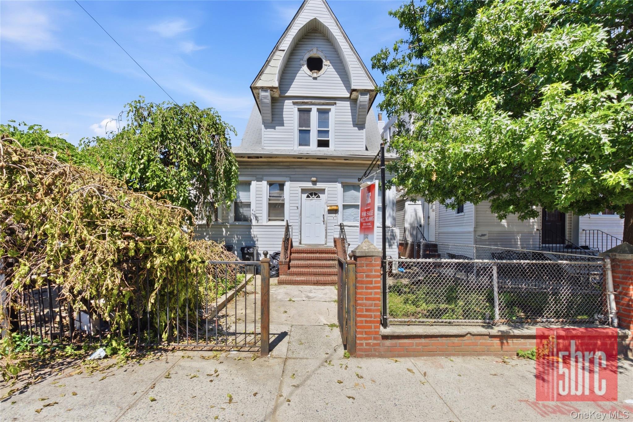 1201 37th Street Property Photo 1
