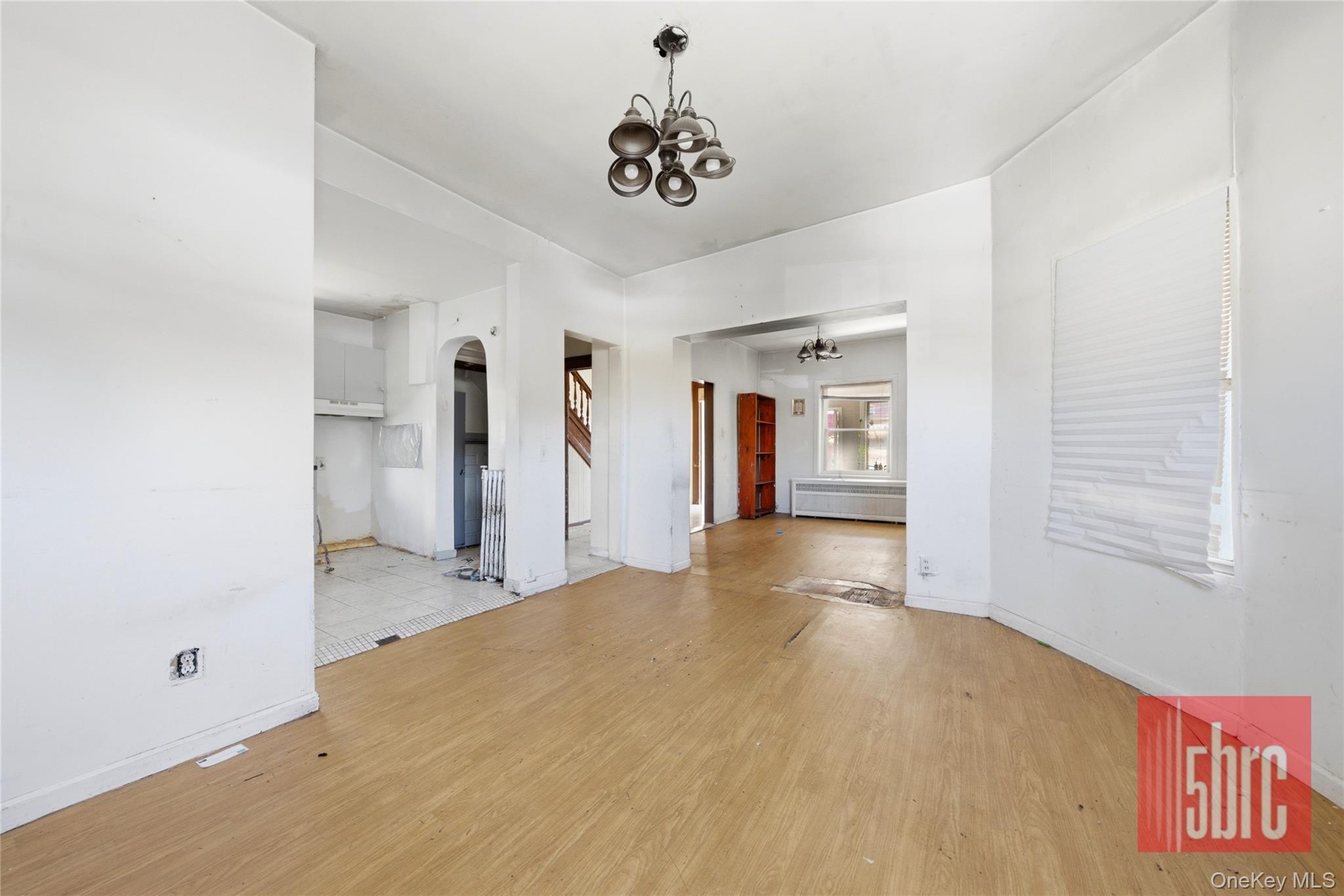 1201 37th Street Property Photo 6