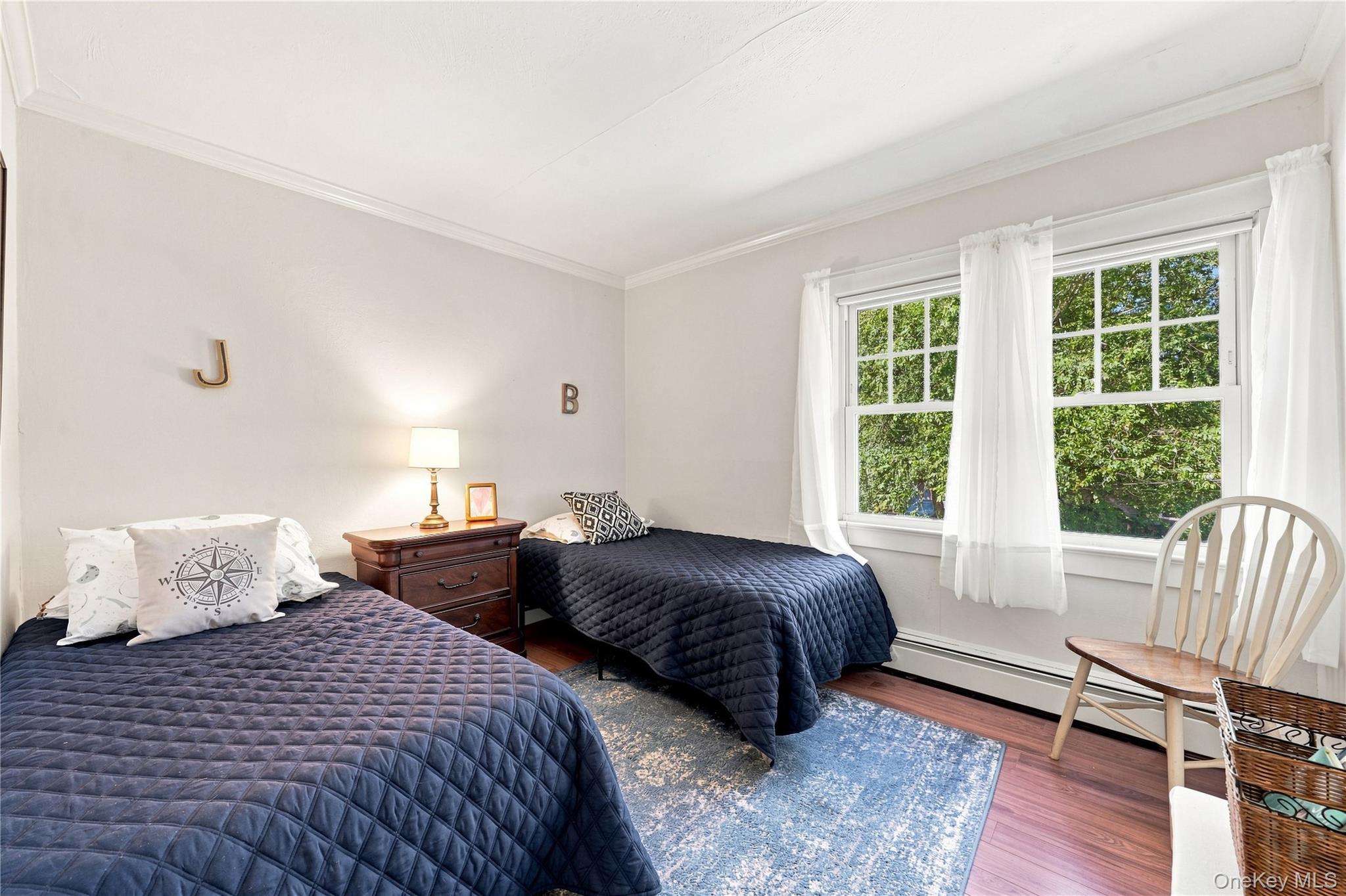 556 N Windsor Avenue Property Photo 36