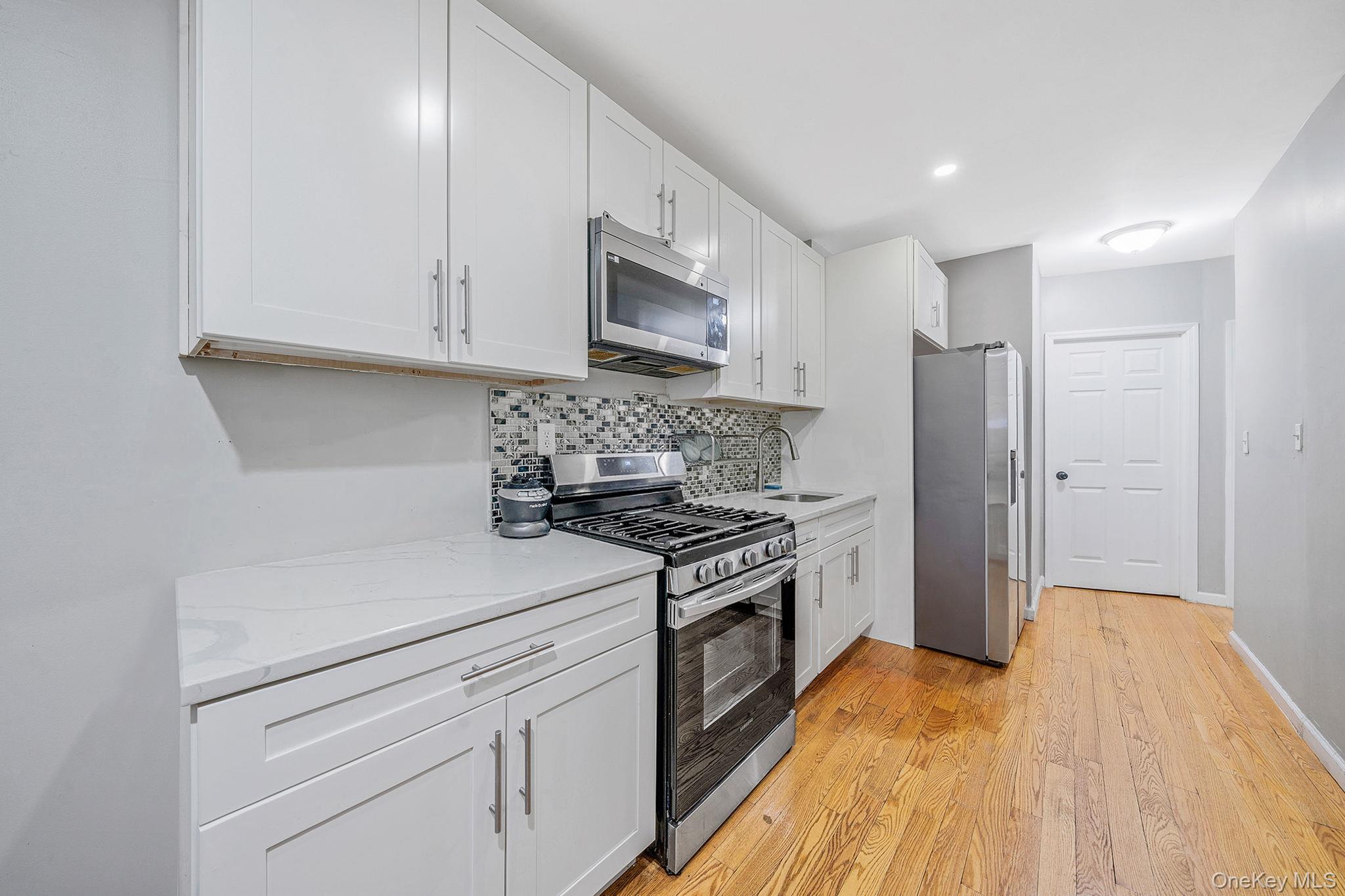 2545 98th Street Property Photo 19