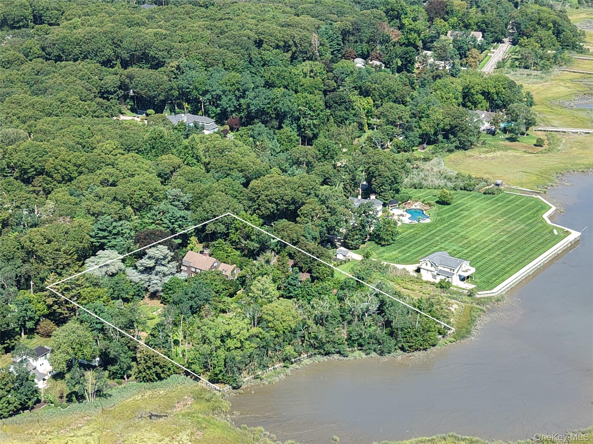 75 Old Field Road Property Photo 2