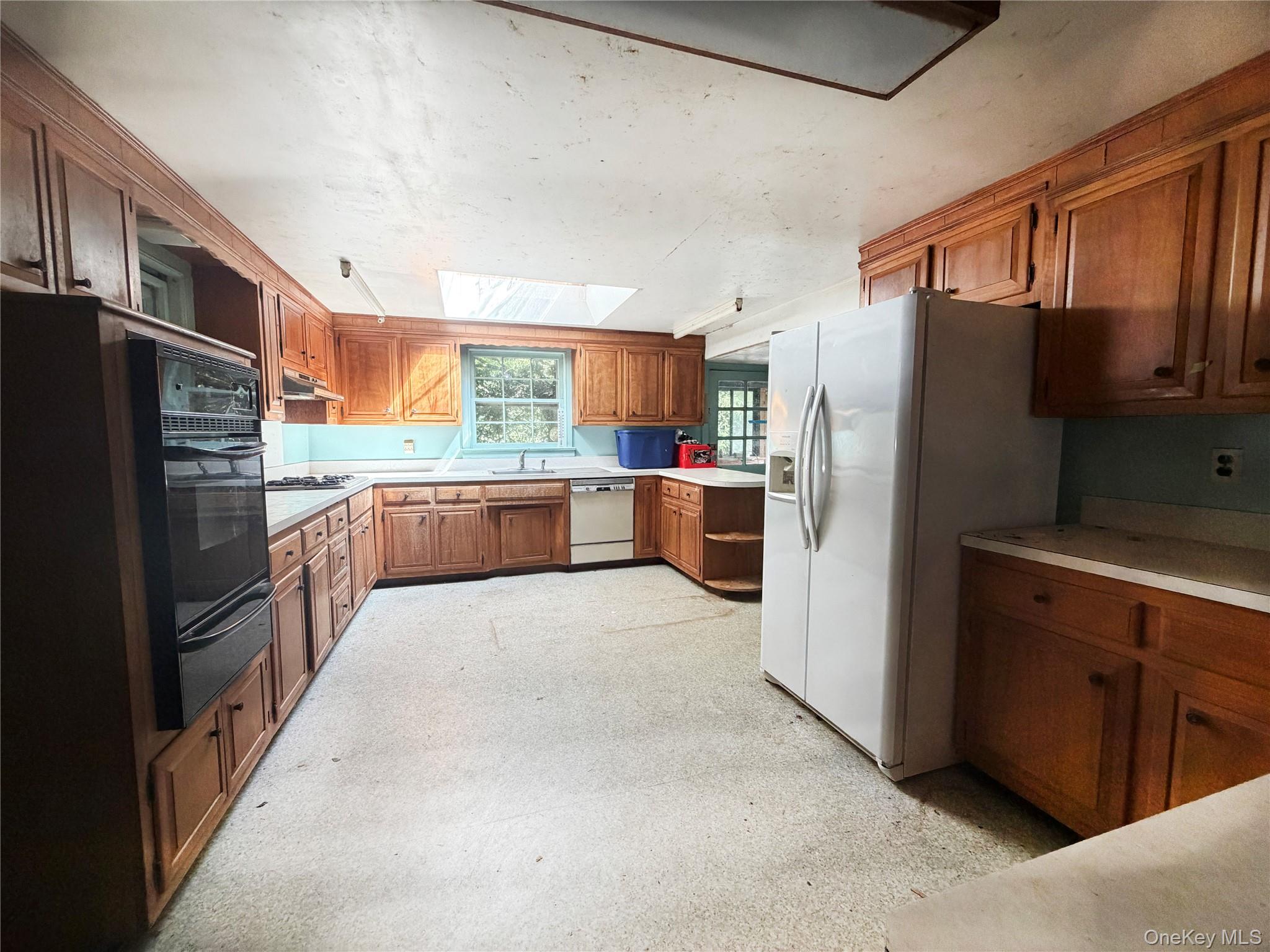 75 Old Field Road Property Photo 7