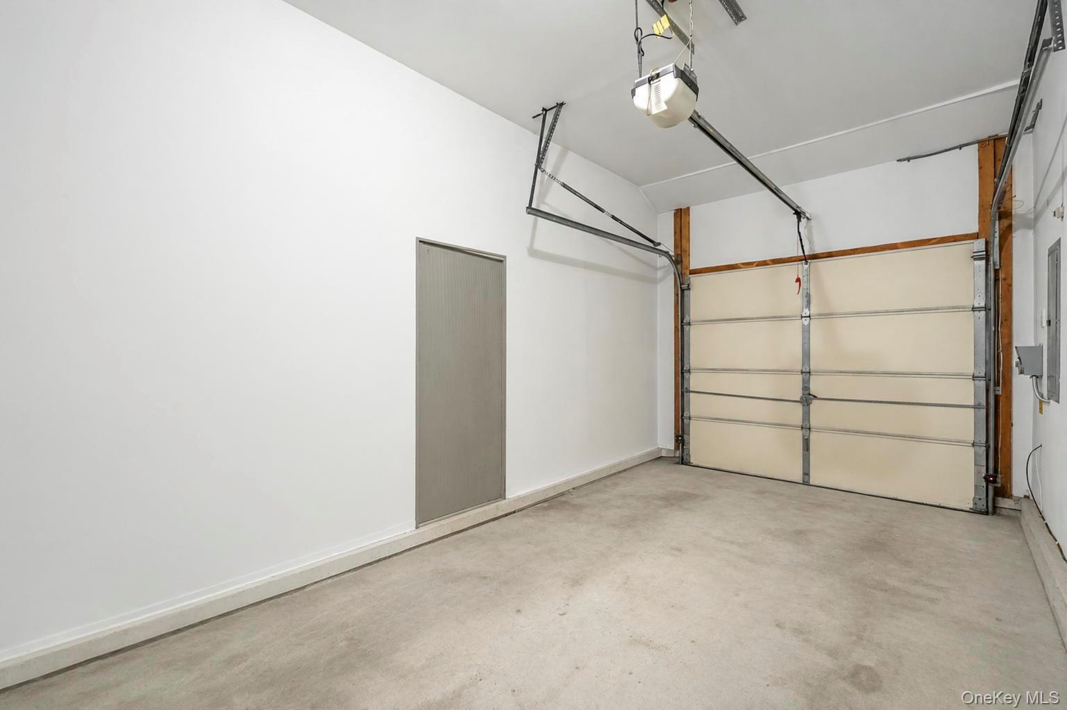 3 Arielle Court Property Photo 34