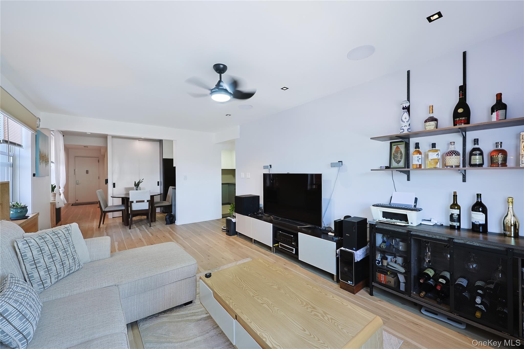 13604 Cherry Avenue 4e Property Photo 3