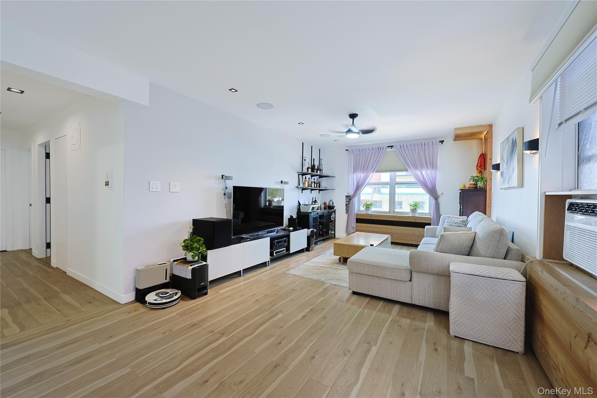 13604 Cherry Avenue 4e Property Photo 4