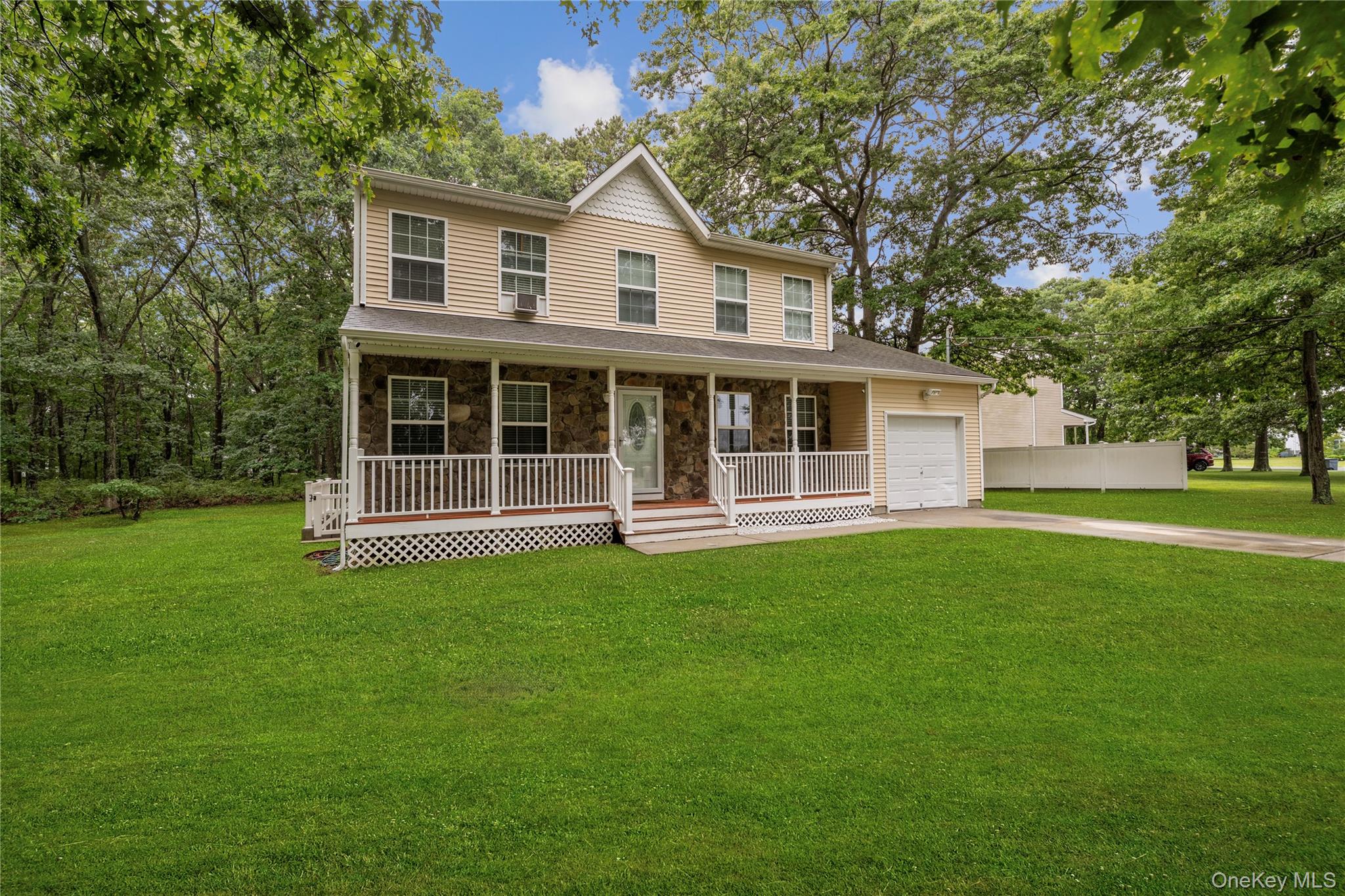 144 Dawn Drive Property Photo 1