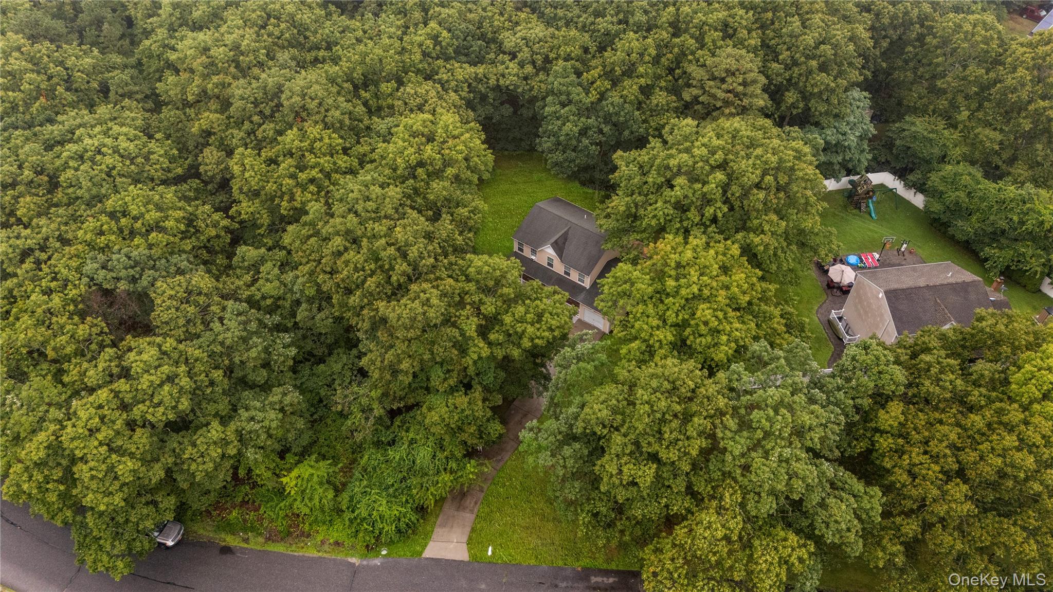 144 Dawn Drive Property Photo 4
