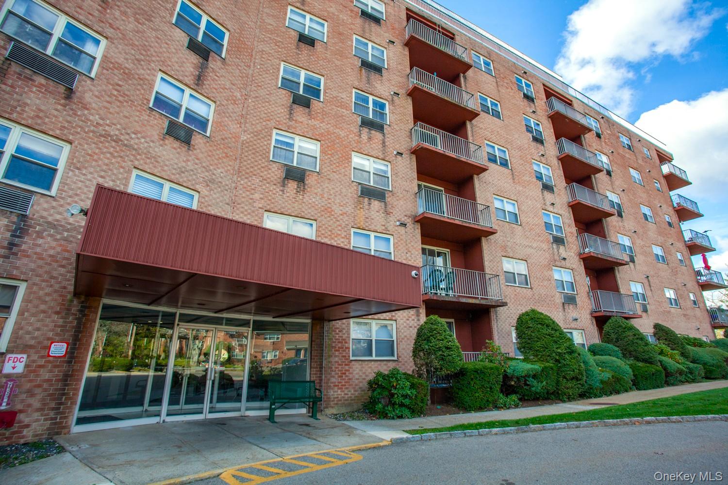 1 Lakeview Drive Ll5 Property Photo 2