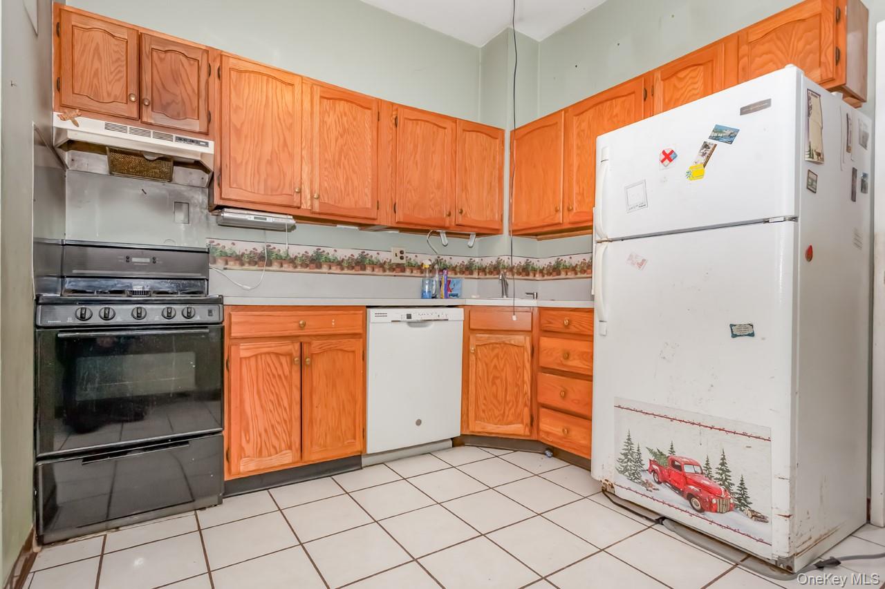 1 Lakeview Drive Ll5 Property Photo 4