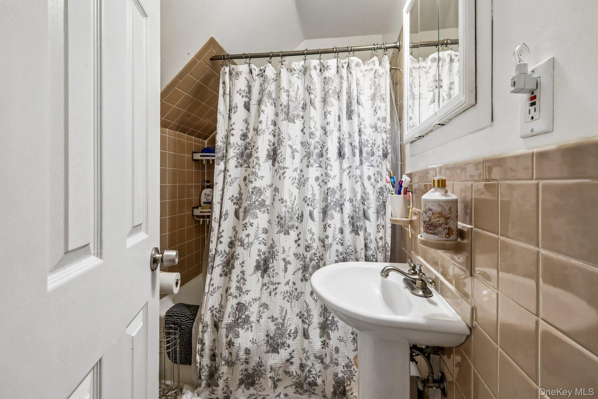 25 E Croton Drive Property Photo 17