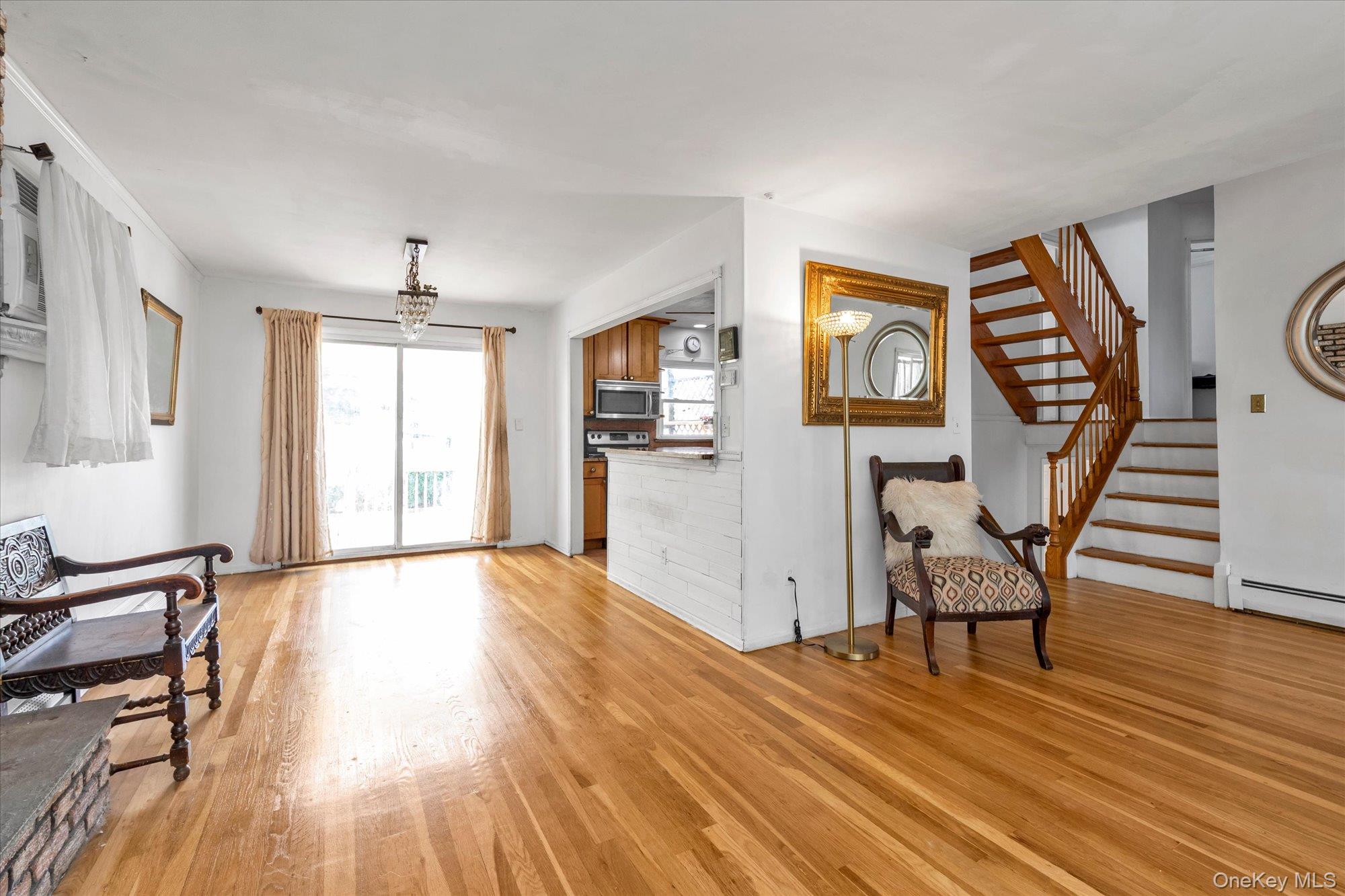 2760 Bellmore Avenue Property Photo 4