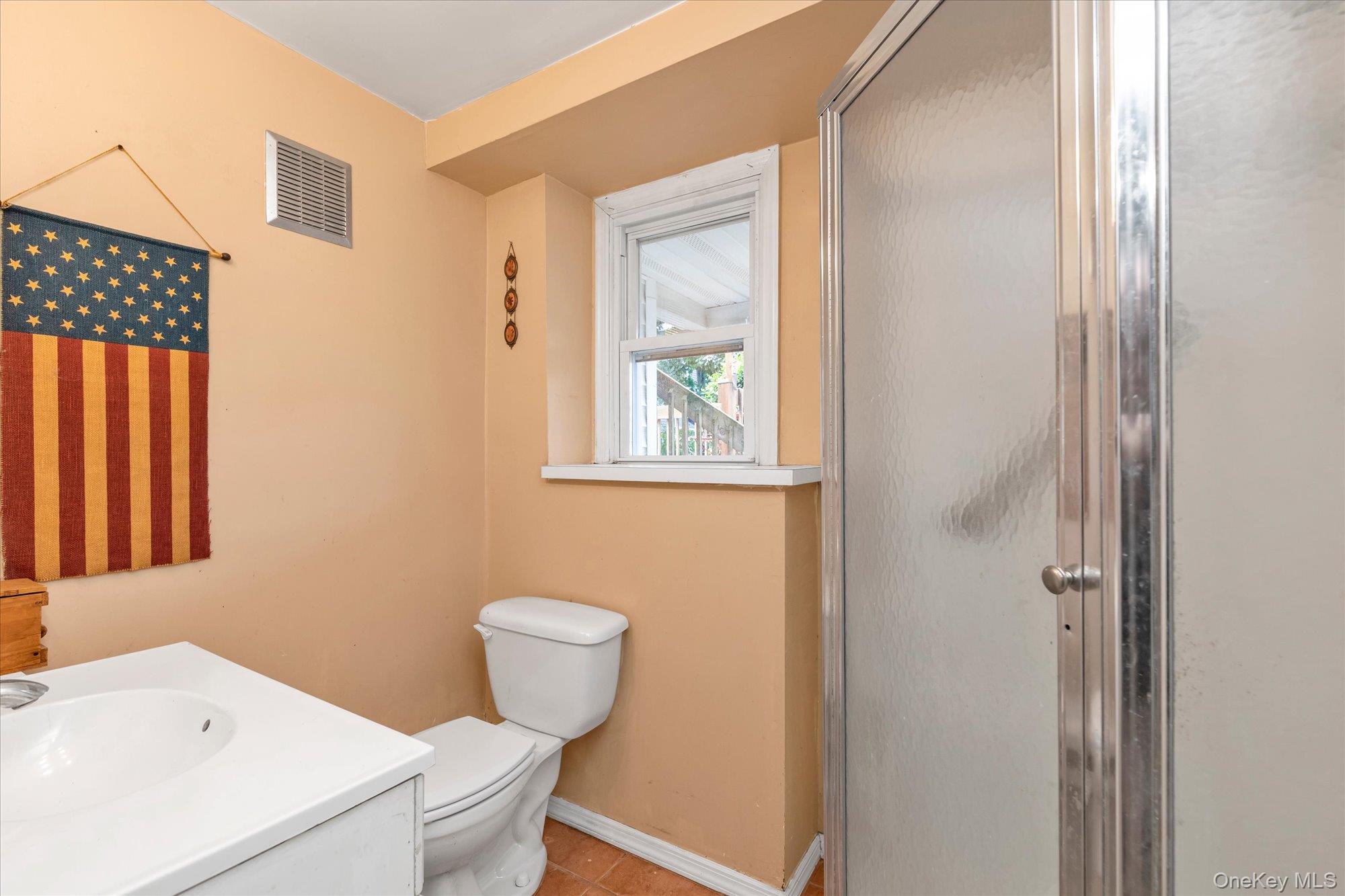 2760 Bellmore Avenue Property Photo 19