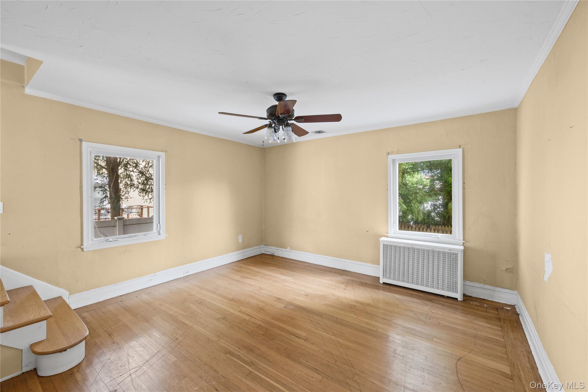 319 Frankel Boulevard Property Photo 19