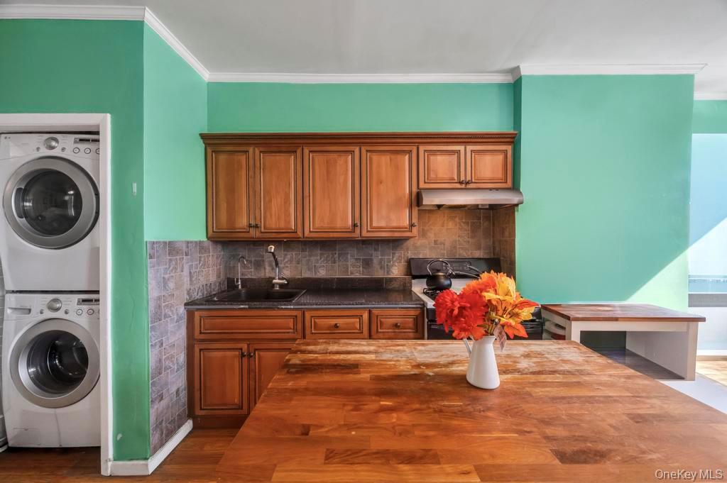 6144 Eliot Avenue Property Photo 5