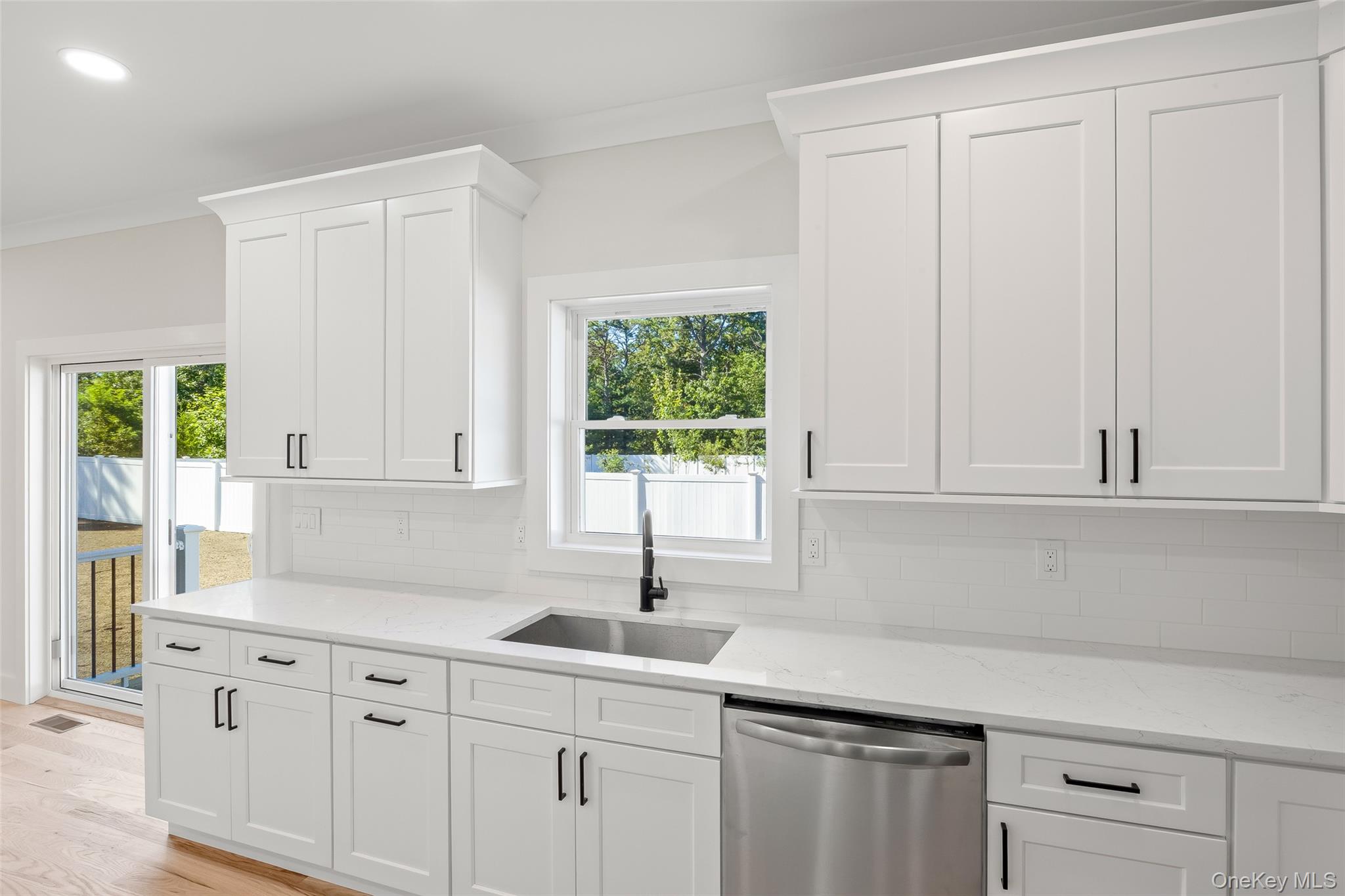 557 Canal Road Property Photo 17