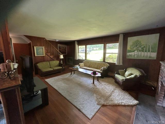72 Ann Road Property Photo 8