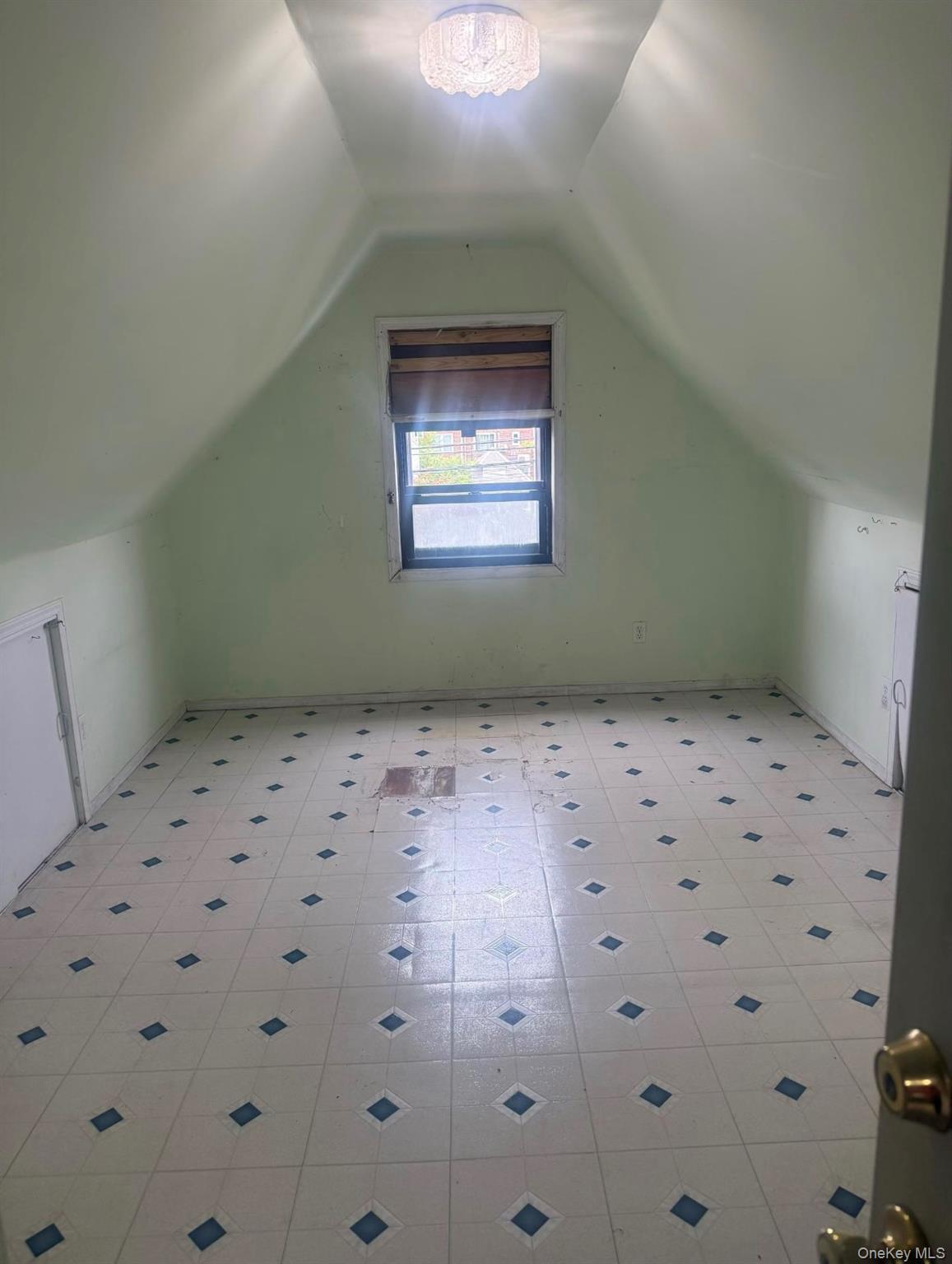 76-36 166th Street Property Photo 9