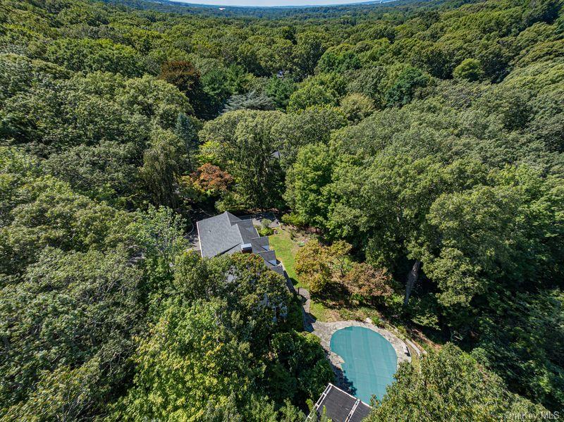 105 Laurel Lane Property Photo 30