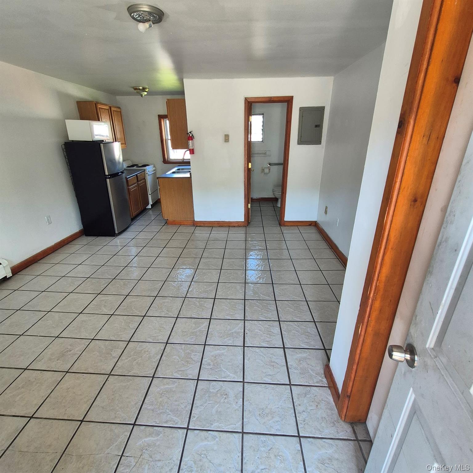 2071 Ulster Avenue 4 Property Photo 1