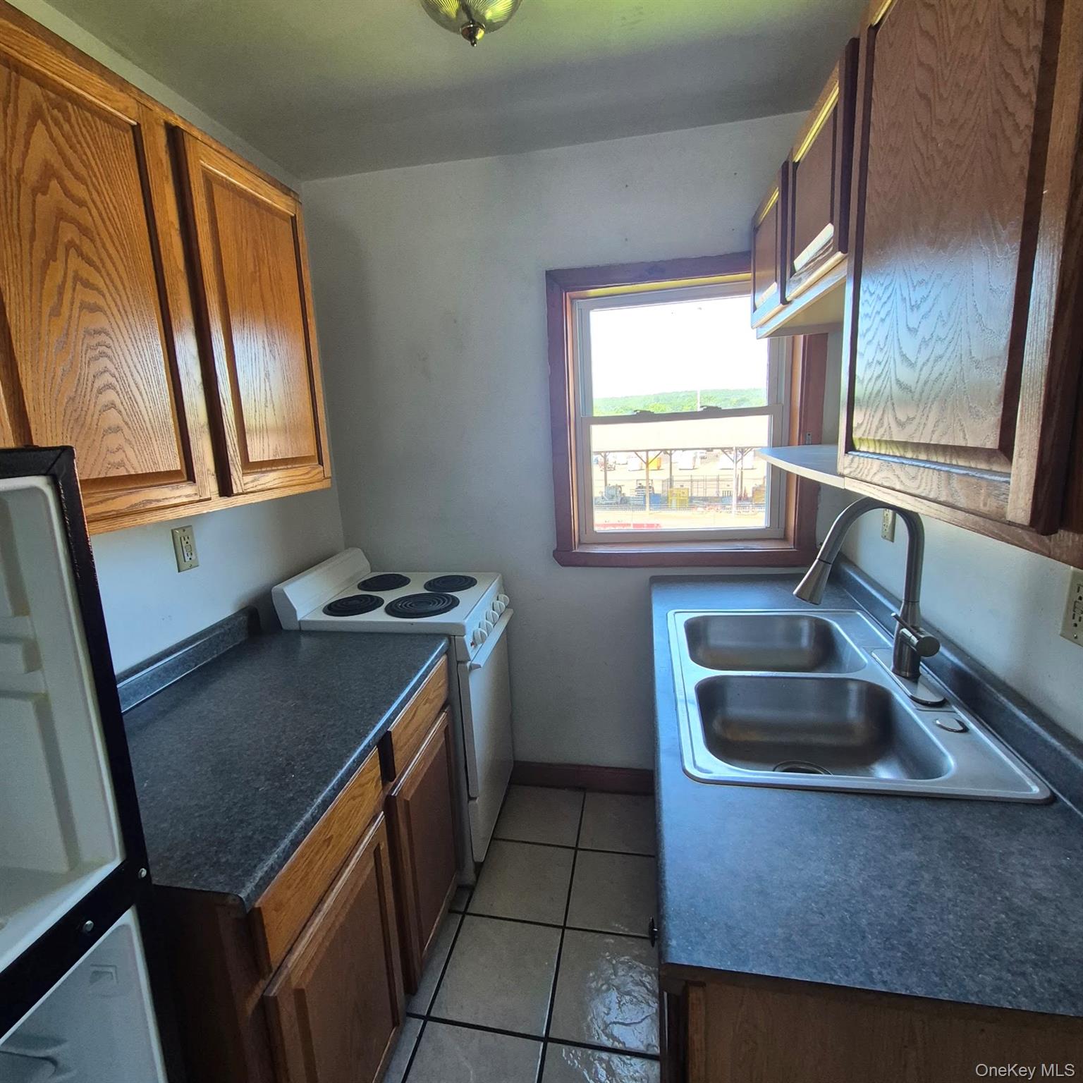 2071 Ulster Avenue 4 Property Photo 4