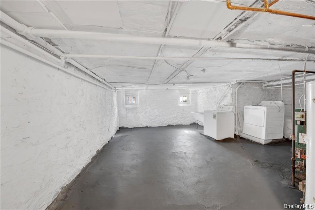 20 Mersereau Avenue Property Photo 28