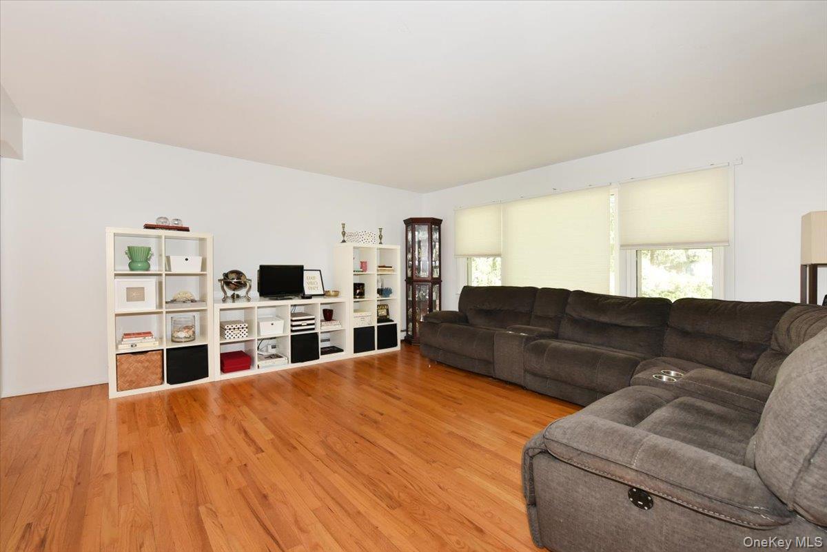 16 Edgar Drive Property Photo 6