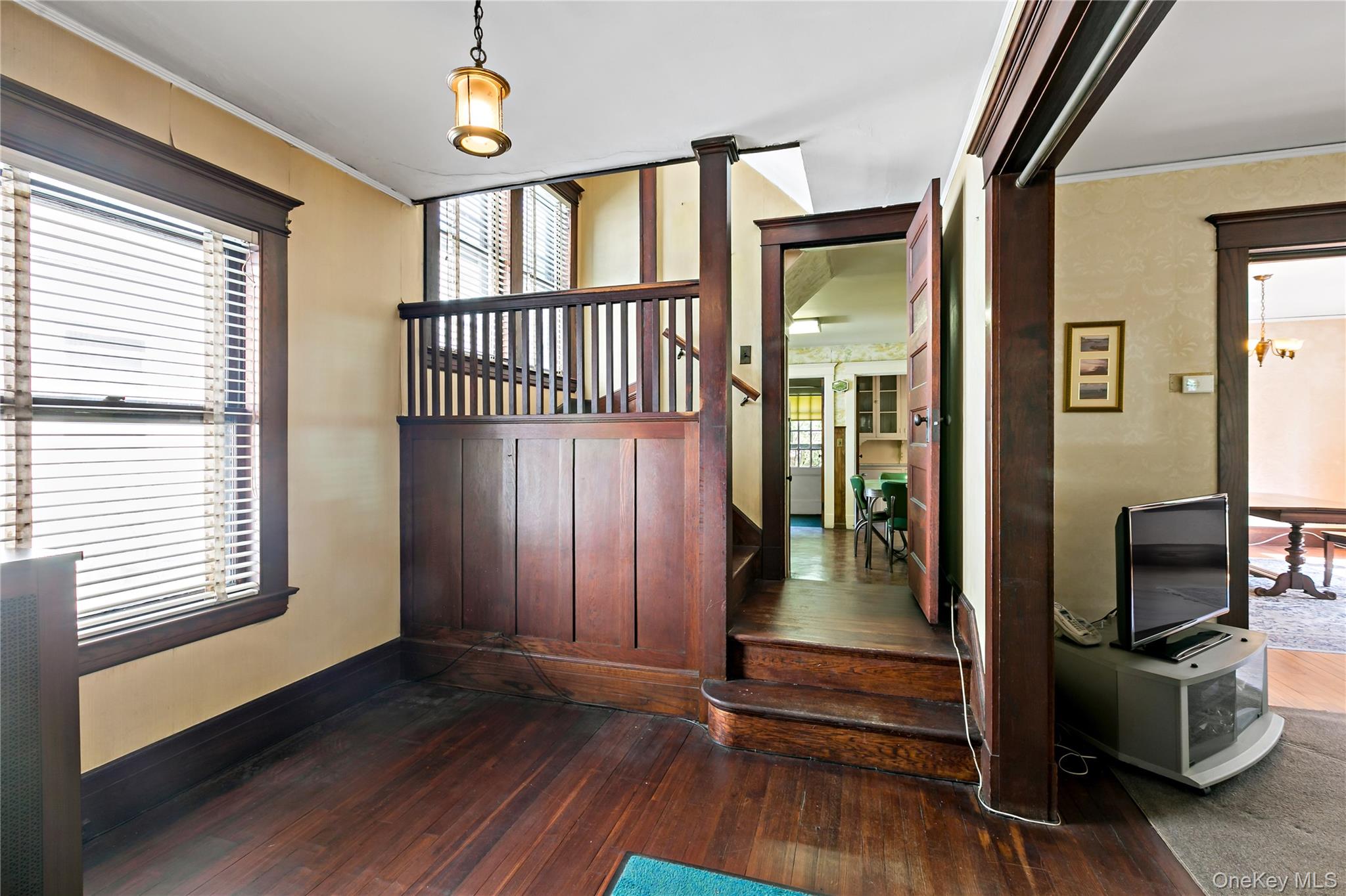 33 Melrose Avenue Property Photo 4