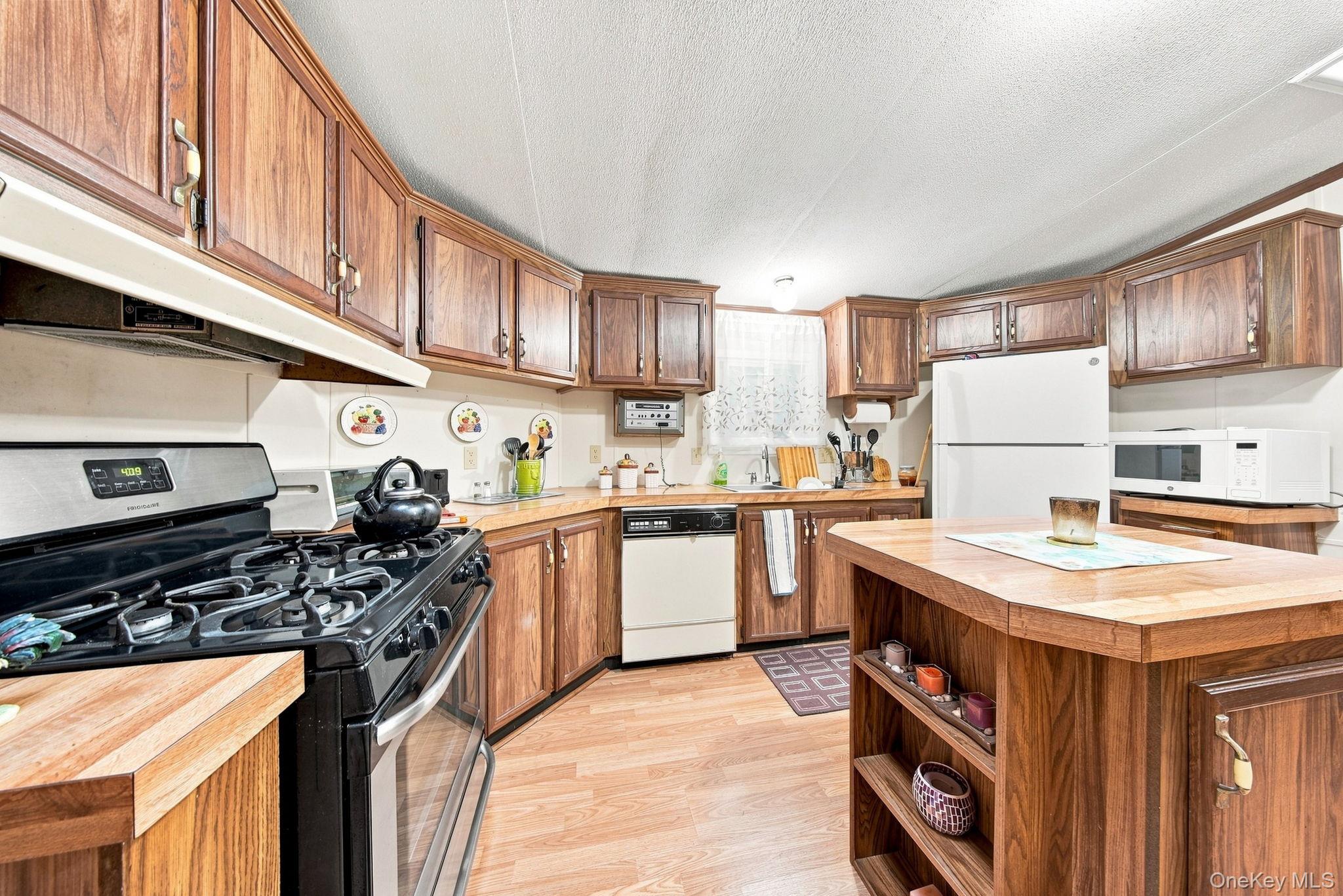 108 Leers Road Property Photo 4