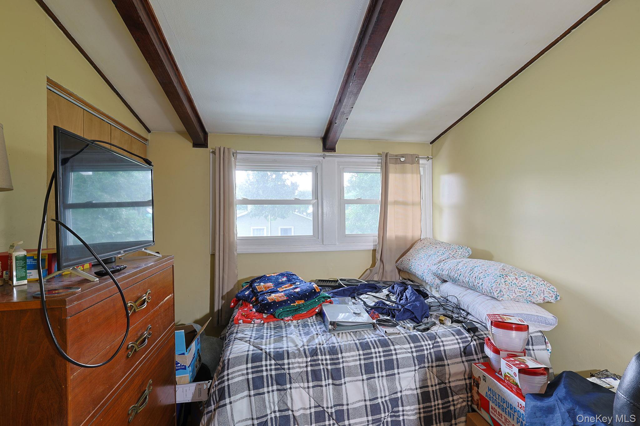 11 Laurie Lane Property Photo 13