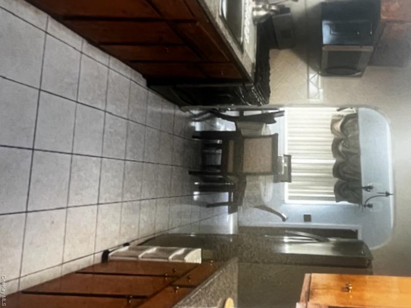 8104 169th Street Property Photo 6