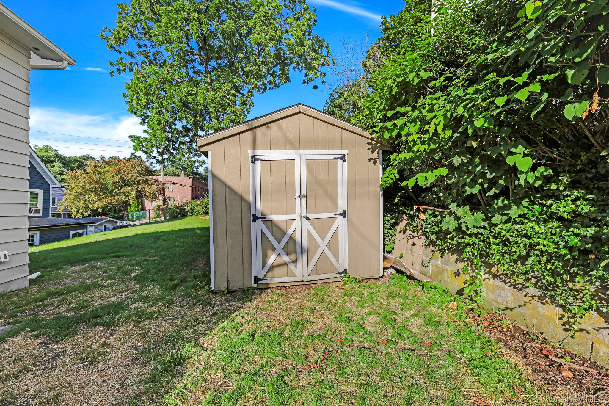 5 Grant Avenue Property Photo 20